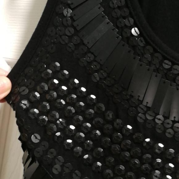 TANK TOP-BLACK EMBELLISHED SO PRETTY - Picture 3 of 4